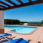 Moradia Com Piscina E Vista Mar *
