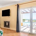 Moradia Com Piscina E Vista Mar 別荘 アルジェズール