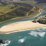 別荘 Moradia Com Piscina E Vista Mar