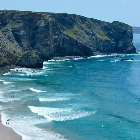 Moradia Com Piscina E Vista Mar