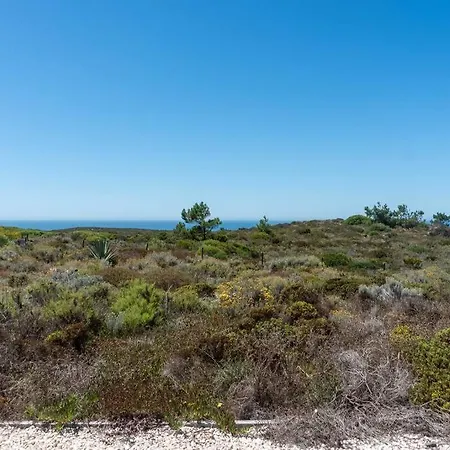 Casa de Férias Moradia Com Piscina E Vista Mar *