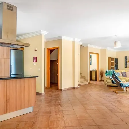 Moradia Com Piscina E Vista Mar Casa de Férias *