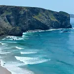 Moradia Com Piscina E Vista Mar