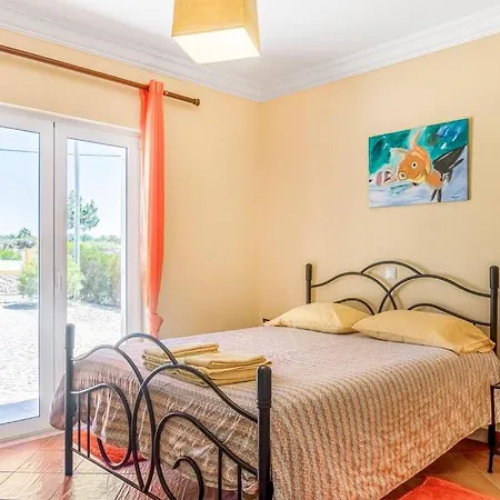 度假居 Moradia Com Piscina E Vista Mar 阿尔热祖尔