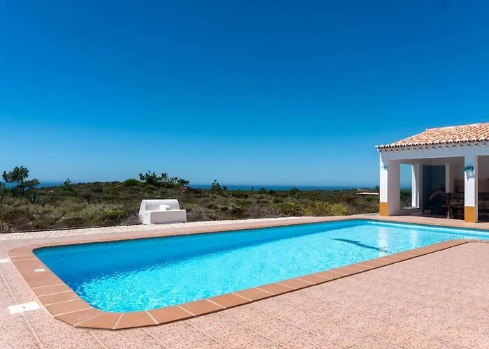 Moradia Com Piscina E Vista Mar 펜션 알제주르