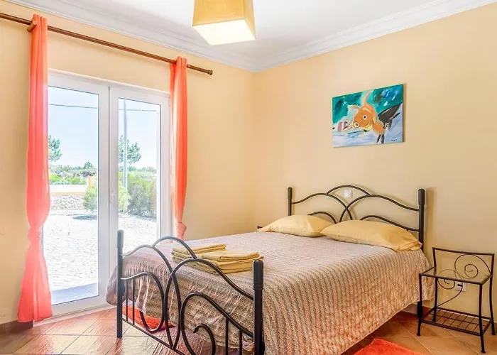 펜션 Moradia Com Piscina E Vista Mar 알제주르