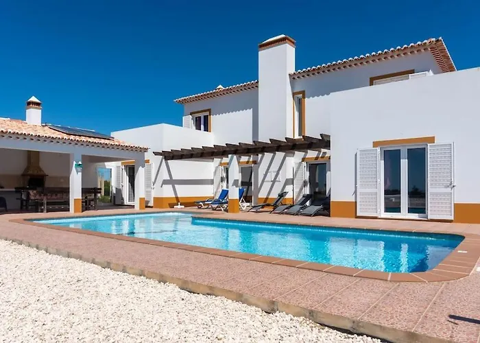 펜션 Moradia Com Piscina E Vista Mar 알제주르