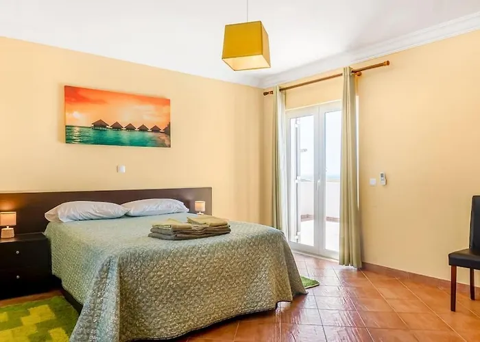 펜션 Moradia Com Piscina E Vista Mar 알제주르