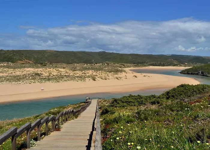 펜션 Moradia Com Piscina E Vista Mar