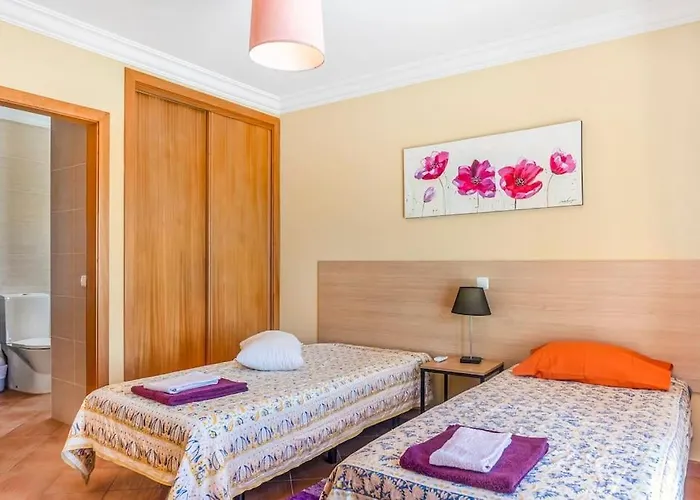 펜션 Moradia Com Piscina E Vista Mar