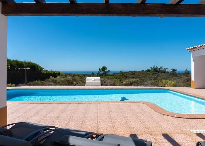 Moradia Com Piscina E Vista Mar 알제주르