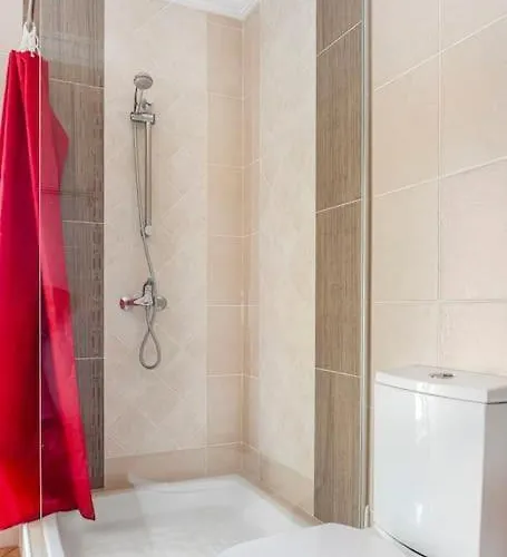 Moradia Com Piscina E Vista Mar *