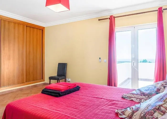 펜션 Moradia Com Piscina E Vista Mar 알제주르